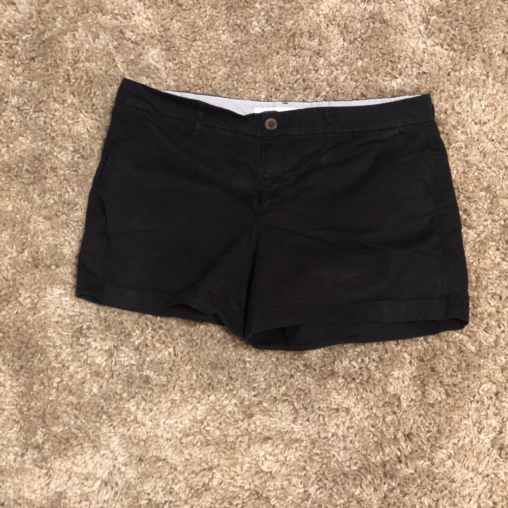 Old navy 3.5” inseam shorts in black